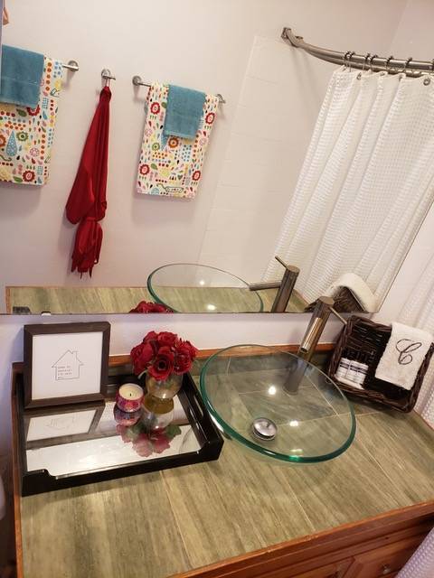 Bathroom - 2108 Marshallfield Ln