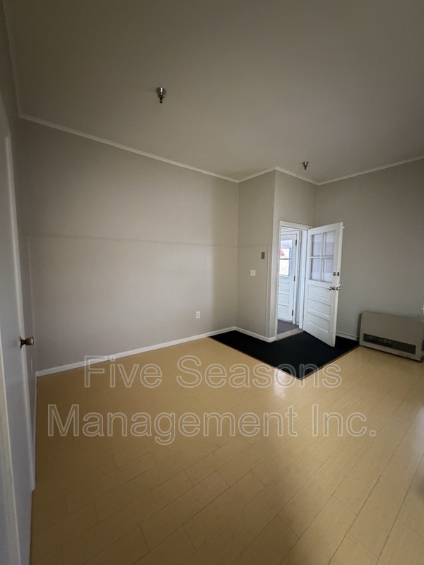 Building Photo - 194 North St