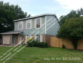 Building Photo - 413 Brandon St