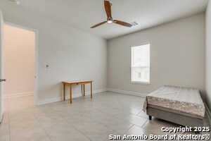 Building Photo - 1114 Aidenbaum