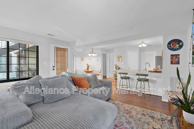 Building Photo - 6011 Curtier Dr