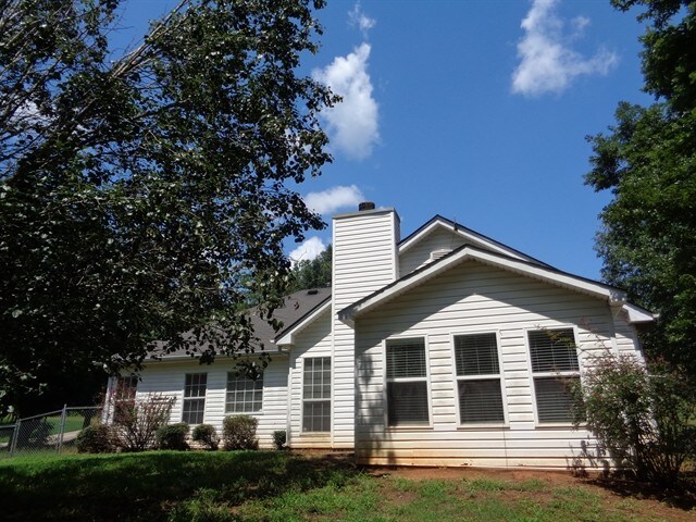 Building Photo - 1365 Morrow Dr