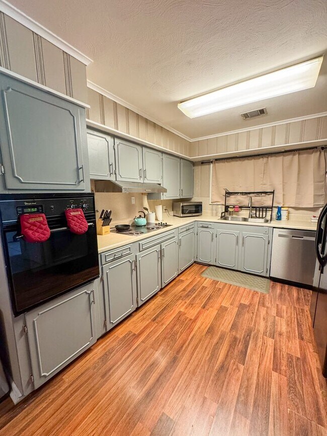 Building Photo - Shreve Island