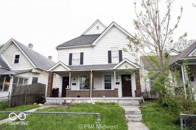 Primary Photo - 240 N Beville Ave