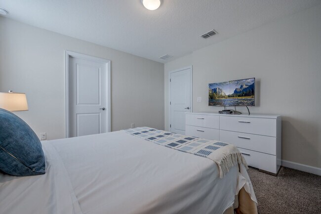 Building Photo - 8849 Cruden Bay Ct