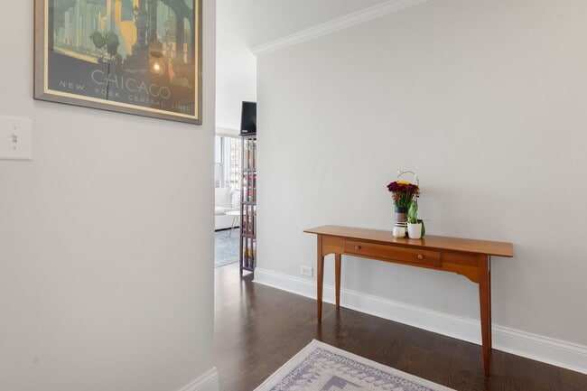 Building Photo - 3900 N Lake Shore Dr