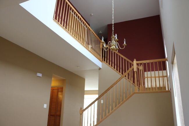 Building Photo - 379 Reston Cir