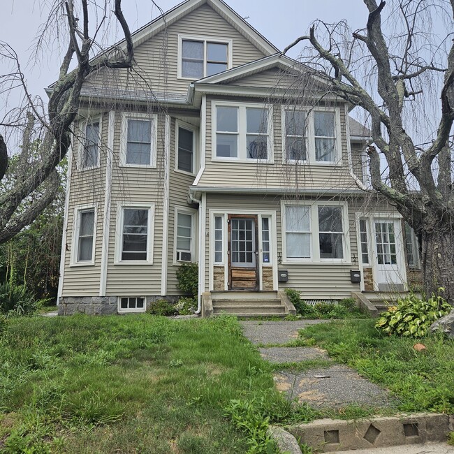 Primary Photo - 125 Brightwood Ave