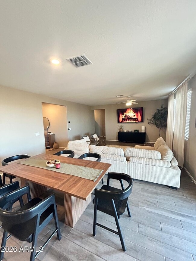 Building Photo - 2710 N Mulberry Pl