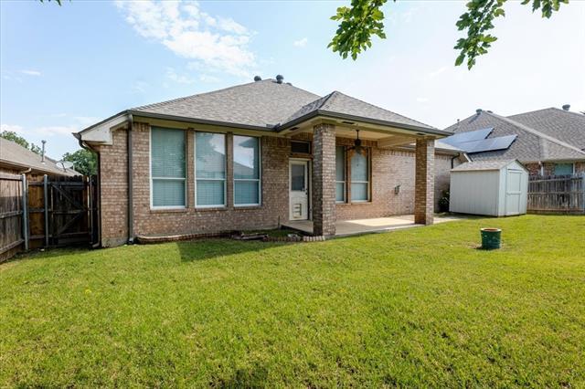 Building Photo - 2720 Alpena Dr