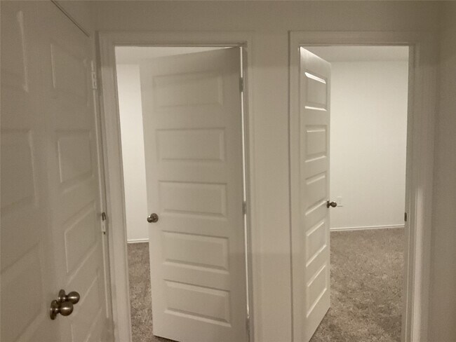 Building Photo - 6235 Scarlet Halo Ln