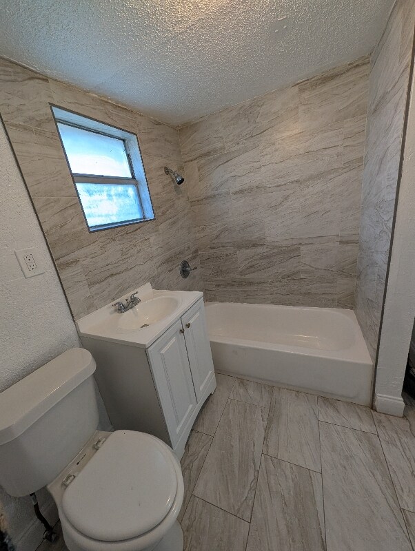 Building Photo - 1440 N Lincoln Ave