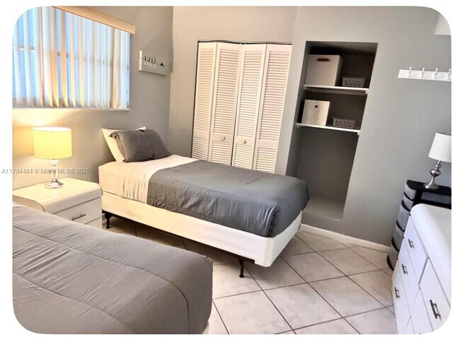 Building Photo - 201 178th Dr