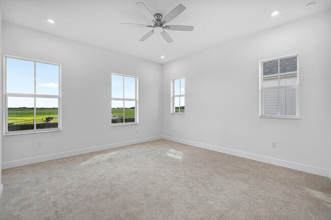 Building Photo - 10720 SW Pioneer Pkwy