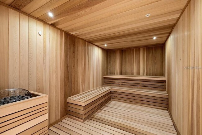 Building Photo - 275 1st Ave S