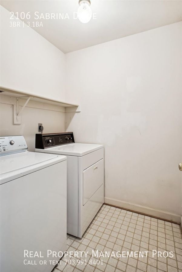 Building Photo - 2106 Sabrina Dr