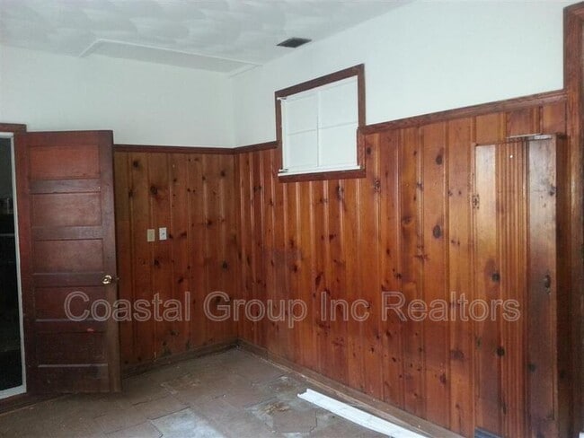 Building Photo - 5224 Silvey Dr