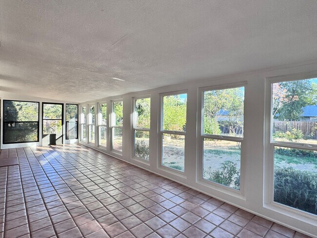 Building Photo - Gorgeous .5 acre lot in Auburn