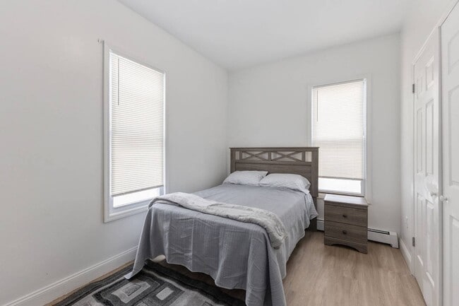 Building Photo - 2210 15th St