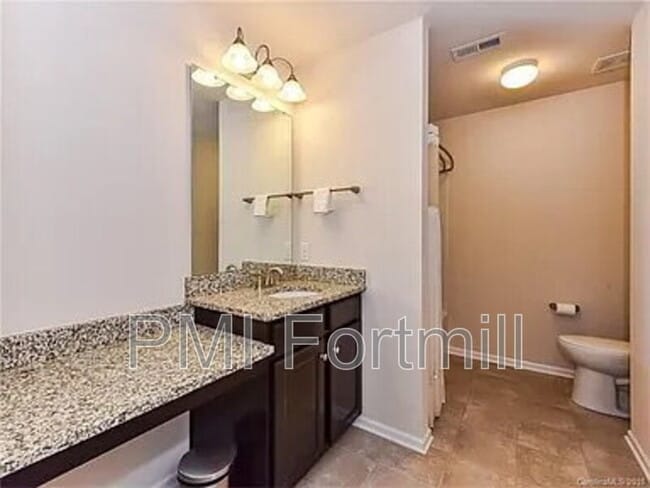Building Photo - 3901 Kestrel Ln