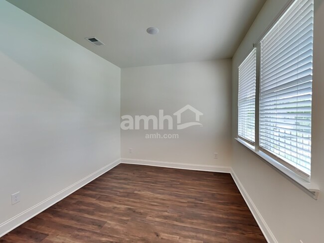 Building Photo - 269 Pecan Dr