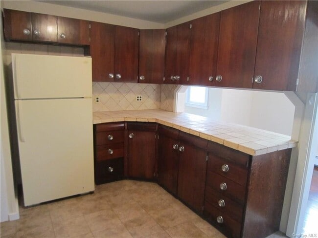 Building Photo - 53 B Ferdon Ave
