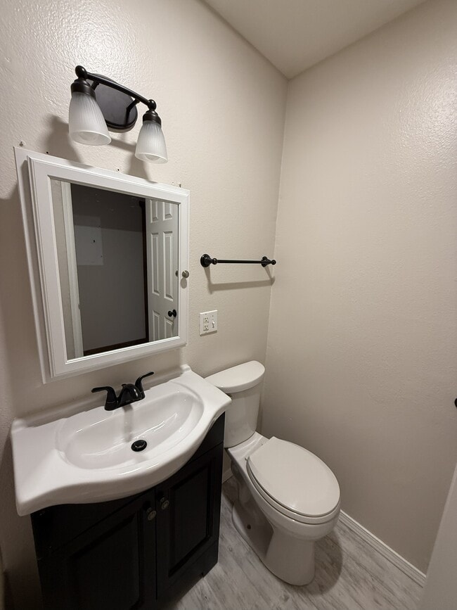 Building Photo - 6380 S Settlers Bay Dr