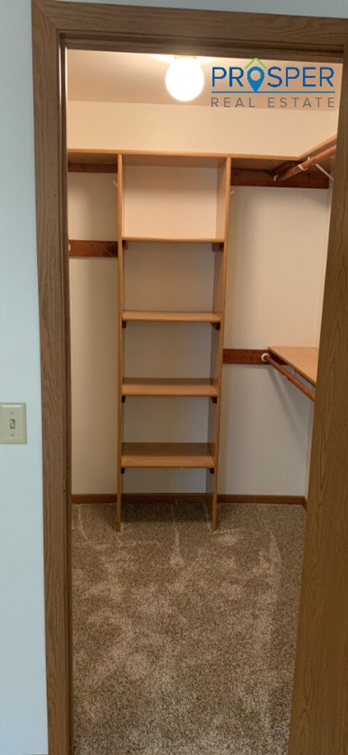 Building Photo - TR1424