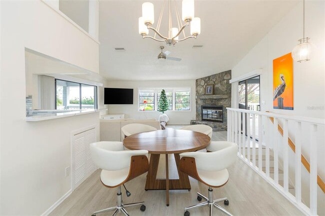 Building Photo - 3604 E Maritana Dr