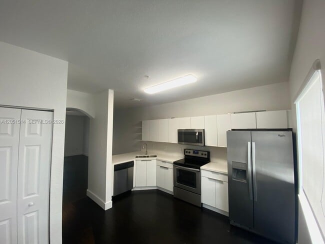 Building Photo - 5670 NW 116th Ave