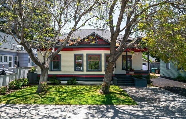 Building Photo - 1263 Pismo St