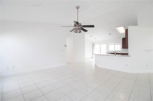 Building Photo - 2782 Picadilly Cir