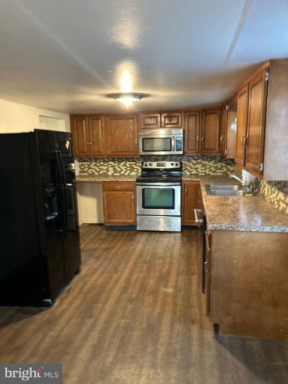 Building Photo - 1322 Red Hill Rd