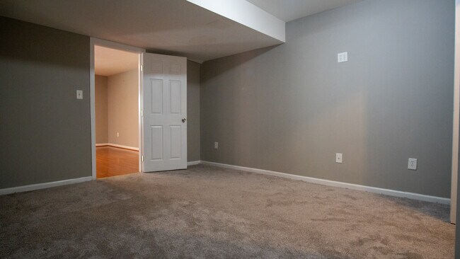 Building Photo - 4302 Stablemere Ct