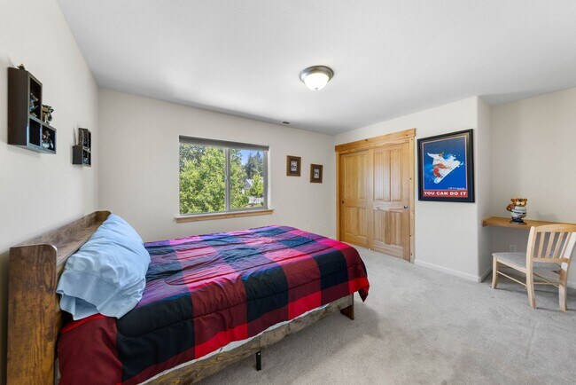 Building Photo - 10101 Kudu Ct
