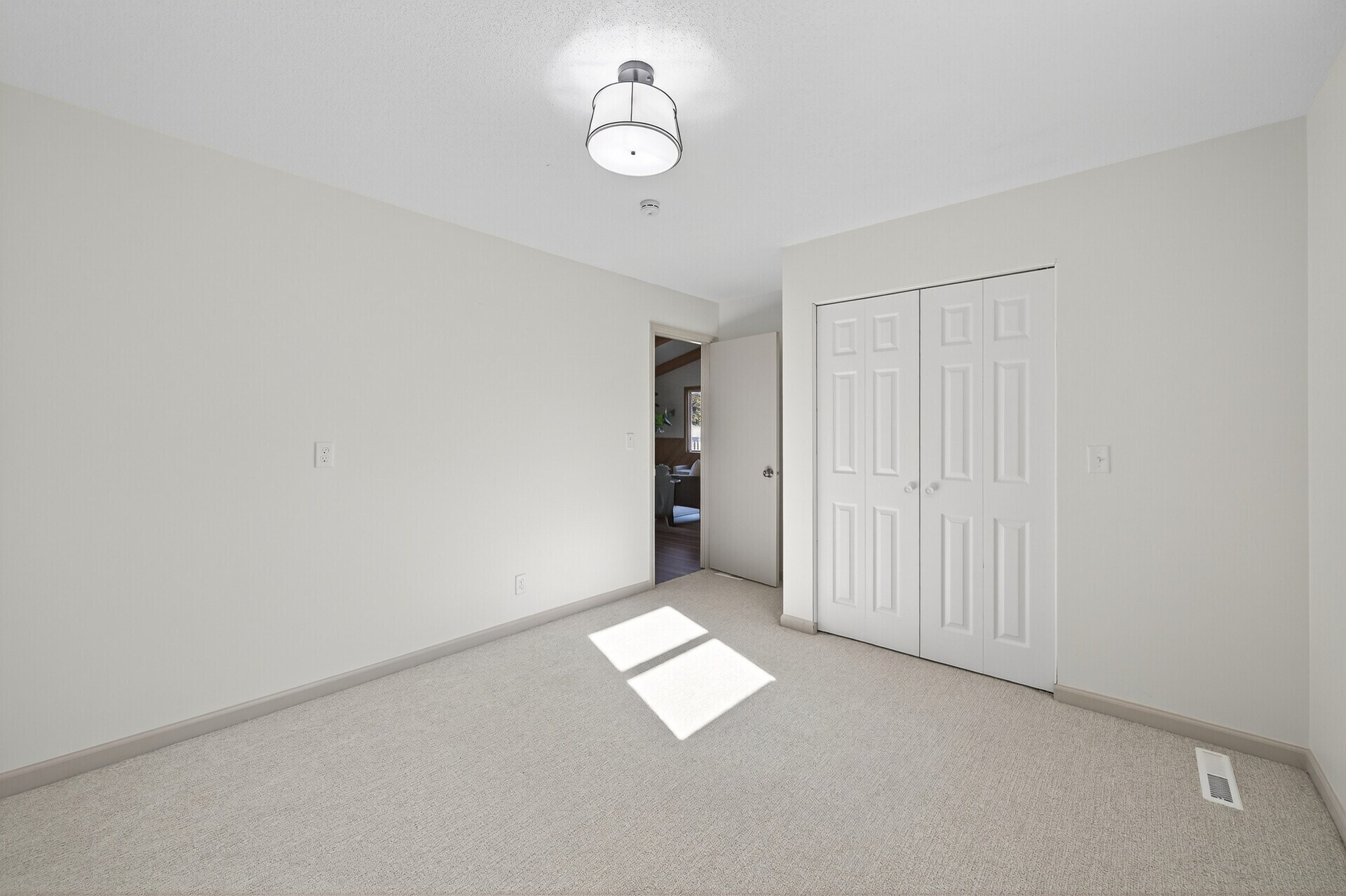 Building Photo - 1205 8th Ave S