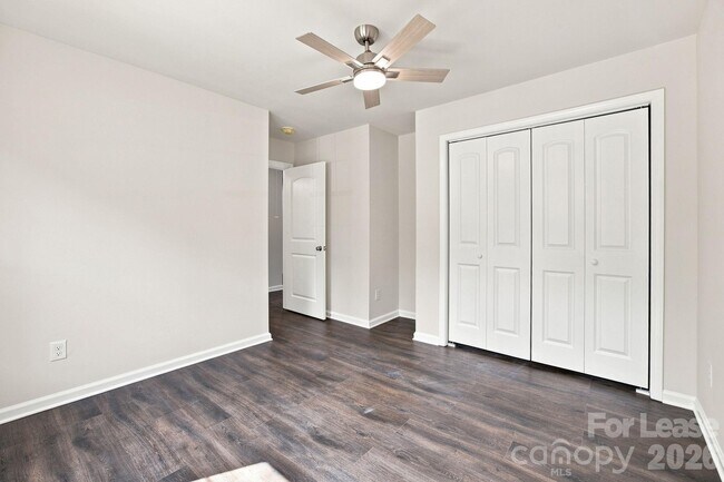 Building Photo - 122 McCarver Rd