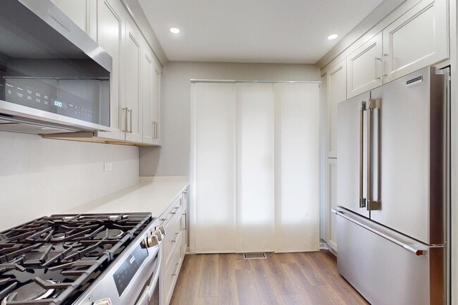 Building Photo - 333 Redwing Dr