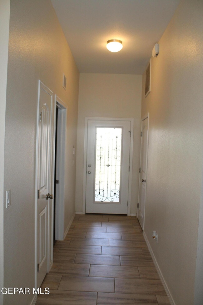 Building Photo - 13840 Sky Ranger Ave