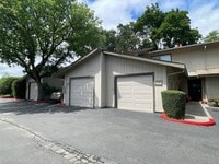 Building Photo - 3401 Bermuda Ave