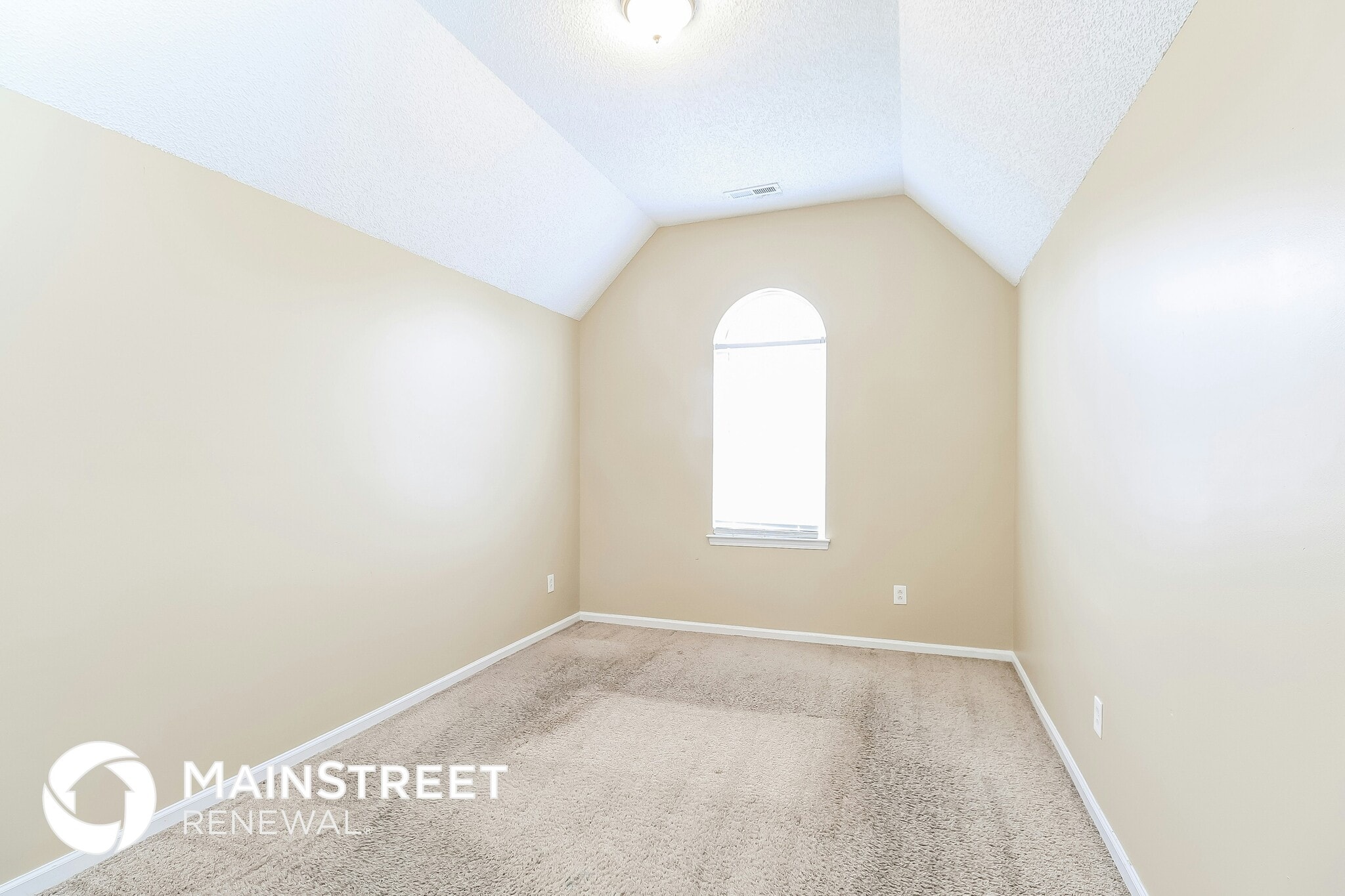 Building Photo - 5907 Bridgeway Dr