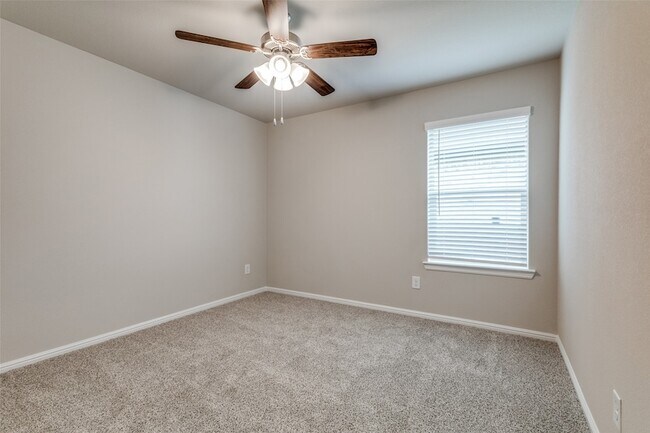 Building Photo - 16408 Severn Ln