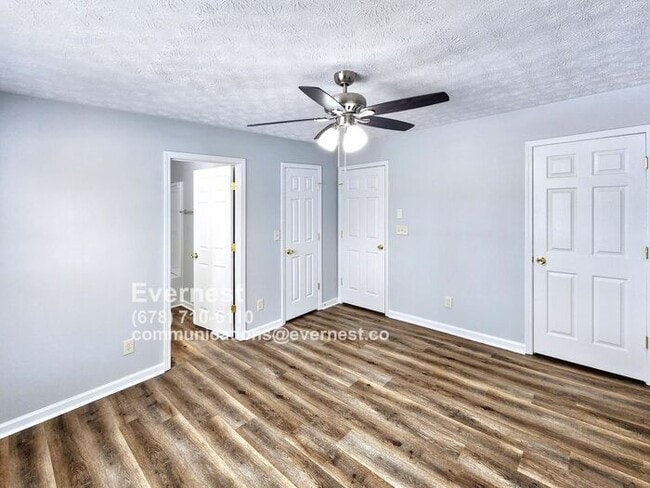 Building Photo - 736 Ashley Ln