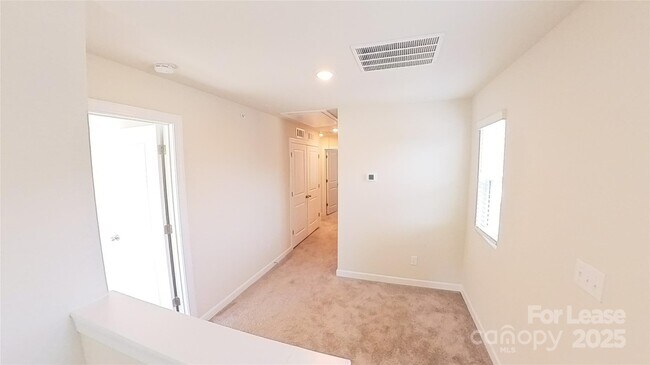 Building Photo - 2604 Greenmarket Dr