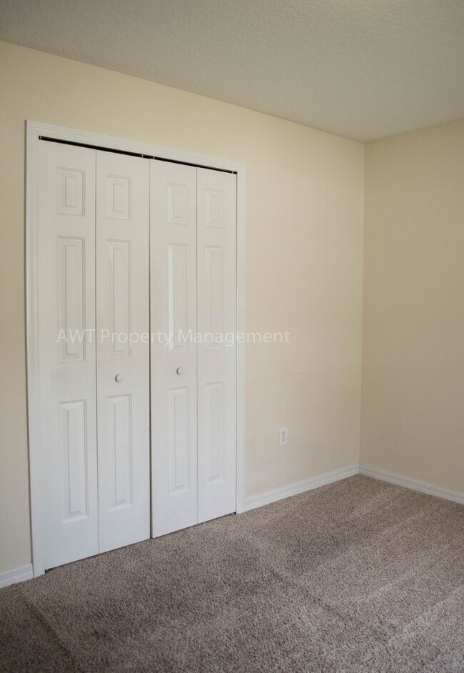 Building Photo - 90a Farmsworth Dr