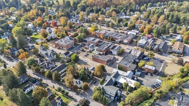 Building Photo - 29 Monroe St