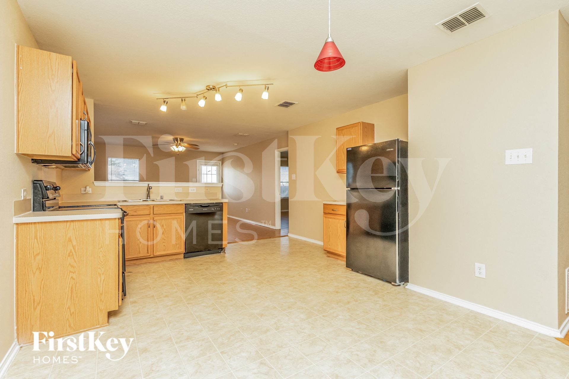 Building Photo - 2015 Angel Way