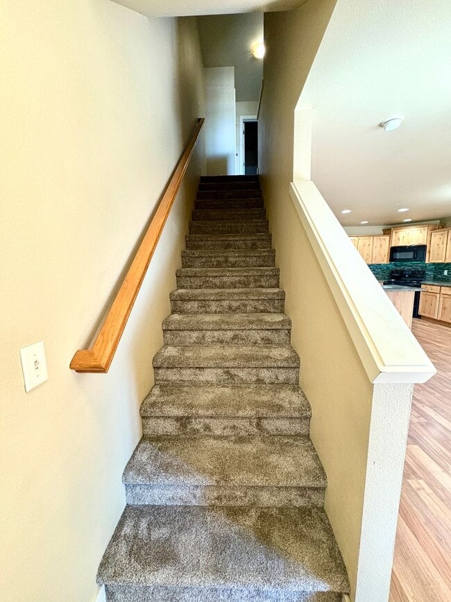 Building Photo - Beautiful West End Townhome – Spacious & M...