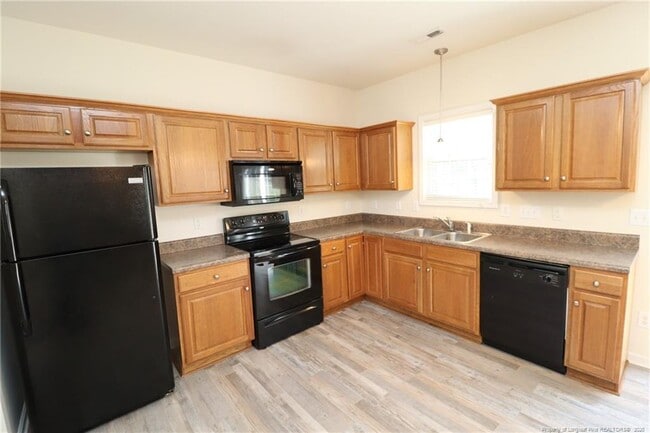 Building Photo - 2936 Filbert St