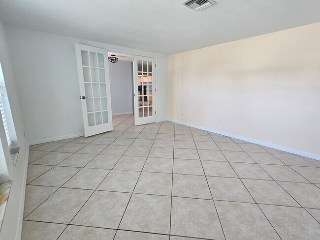 Building Photo - 7313 Hatteras Dr